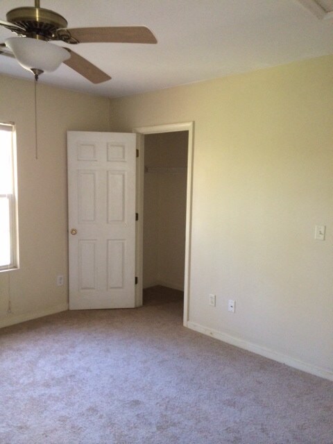 Building Photo - 55 Gardenia Rd