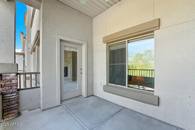 Building Photo - 5450 E Deer Valley Dr