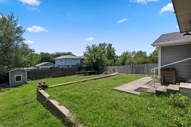Building Photo - 12421 Briarcreek Loop