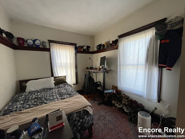 Building Photo - 56 Hobson St