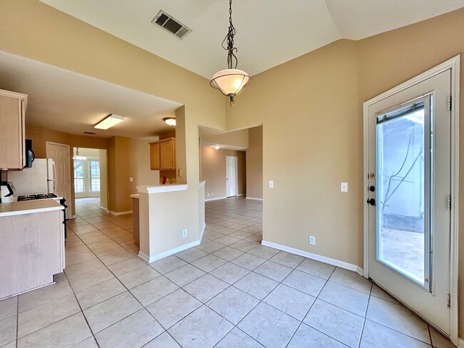 Building Photo - 1601 Waterfall Ave