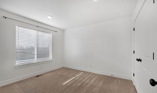 Building Photo - 1104 Jaylee Dr