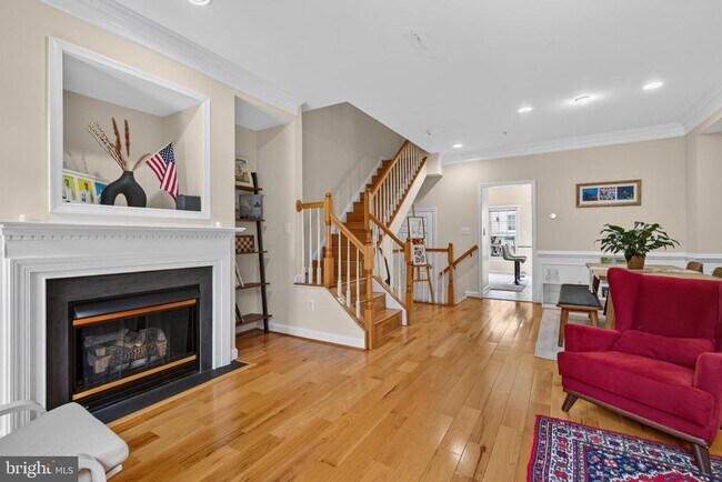 Building Photo - 8814 Hunting Lodge Ct