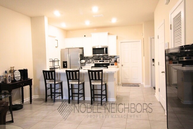 Building Photo - 86496 Shortline Cir