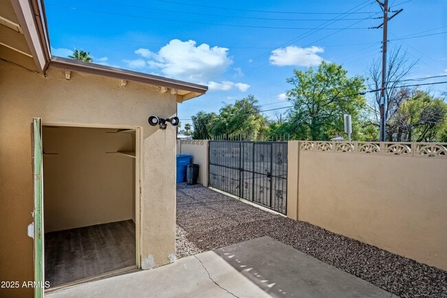 Building Photo - 2601 N 51st St