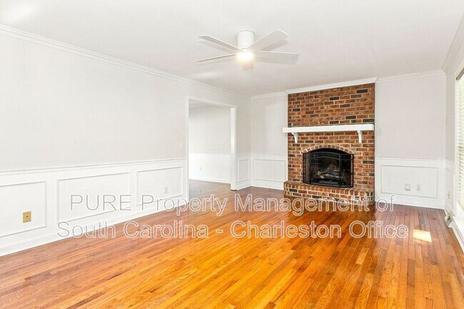 Building Photo - 154 Fox Chase Dr