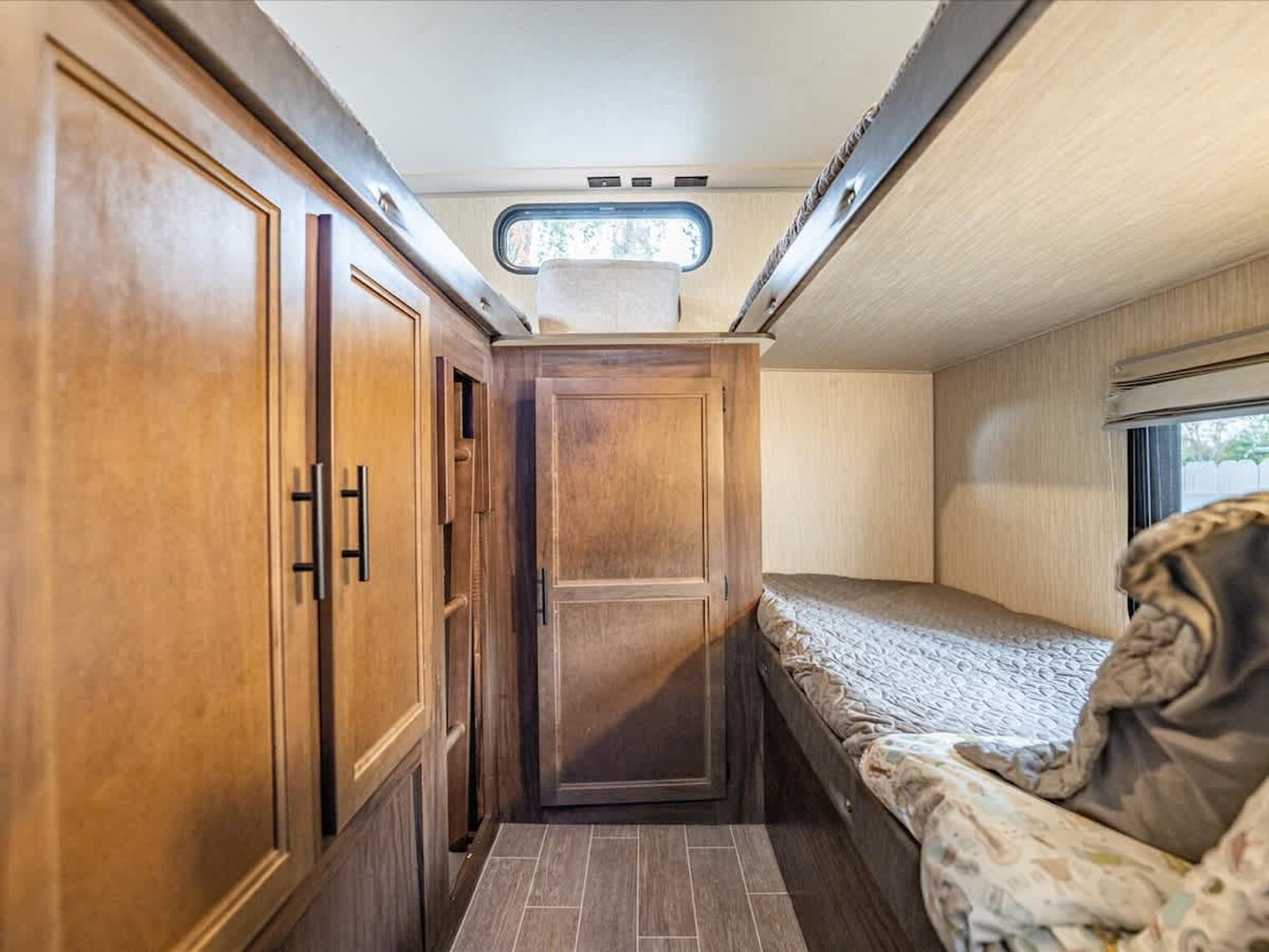 Building Photo - 1905 W St Louis St