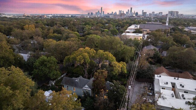 Building Photo - 4104 Avenue F