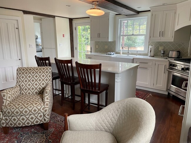 Building Photo - 36 Orchard St