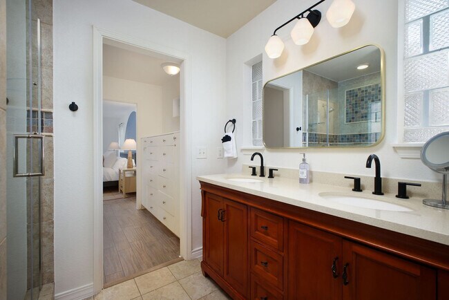 Building Photo - 107 Wickford Way