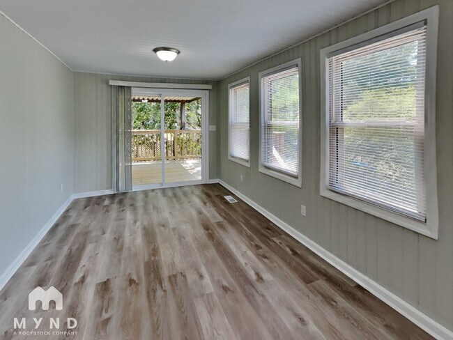 Building Photo - 2308 Oakstone Cir