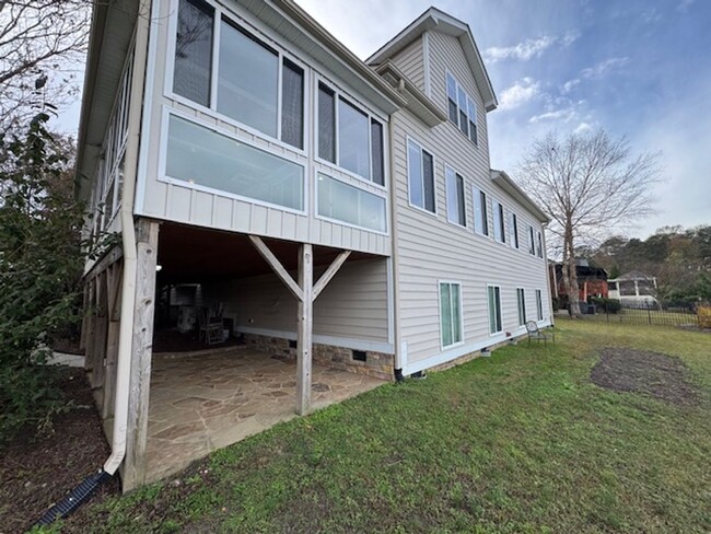 Building Photo - Johnson's Landing with Pond Views!