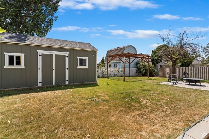 Building Photo - 475 W 2400 S