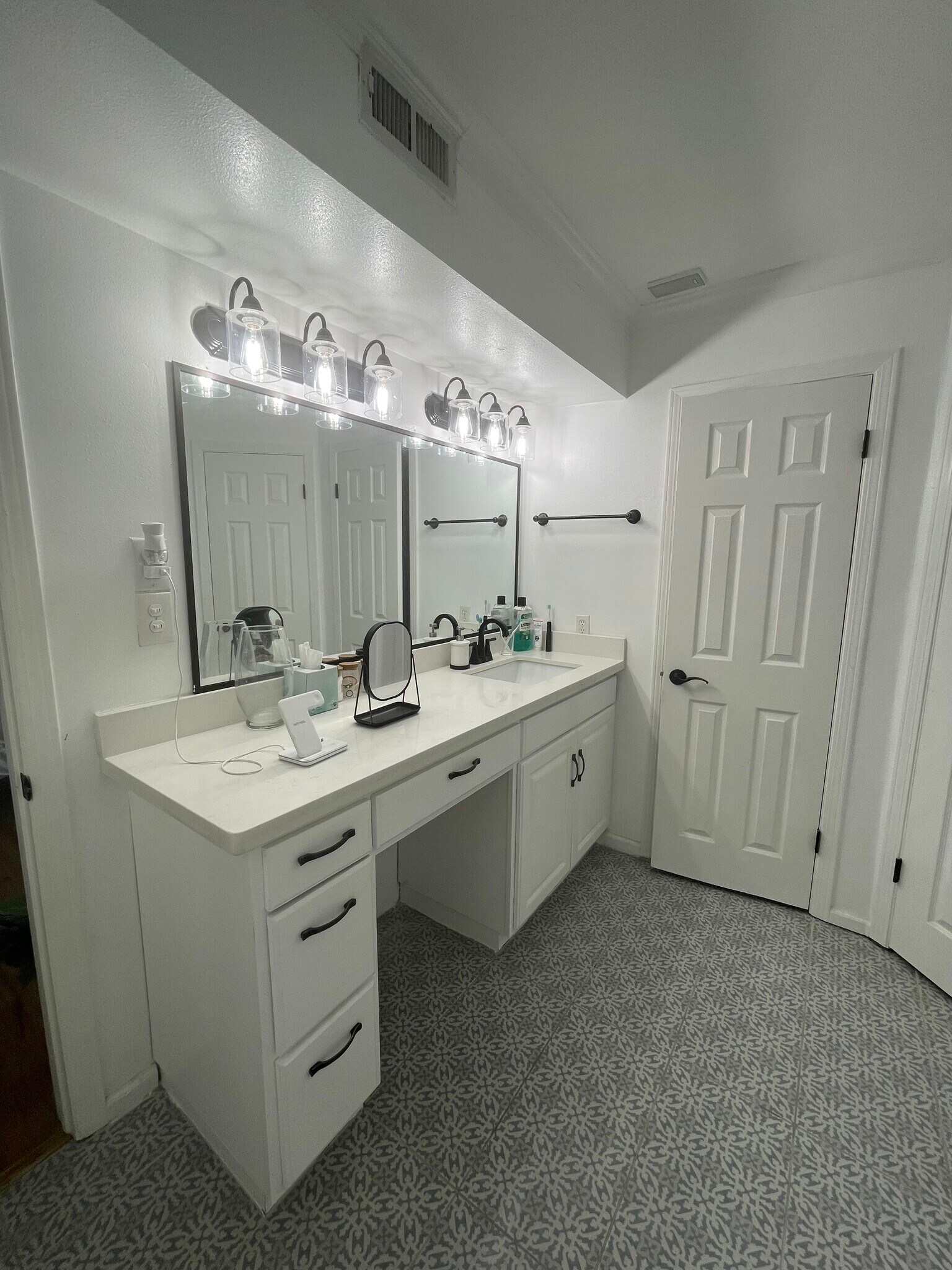 Building Photo - 2901 Central Blvd