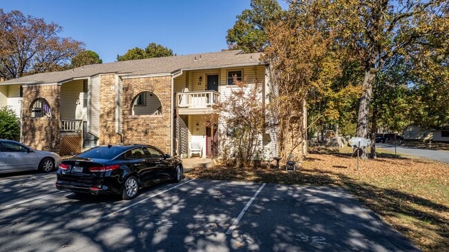 Building Photo - Maumelle Chic Condo