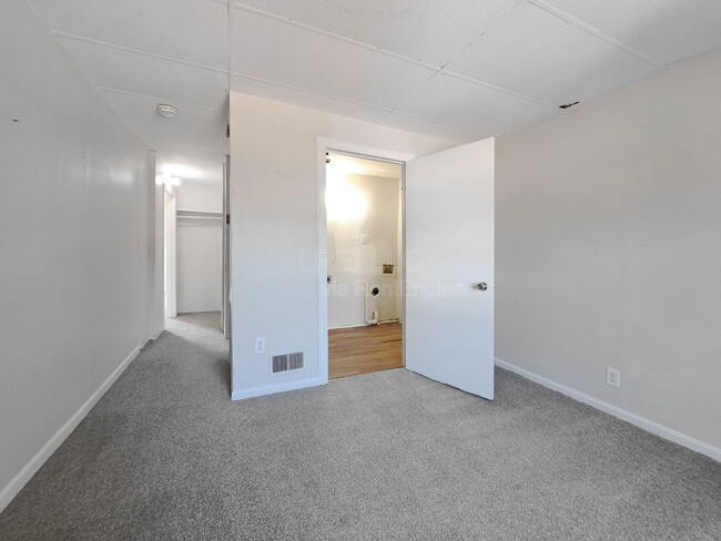 Building Photo - 2713 Rodman St