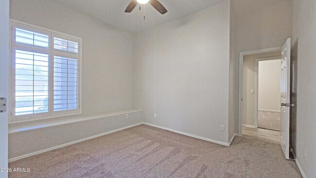 Building Photo - 13588 W Alvarado Dr