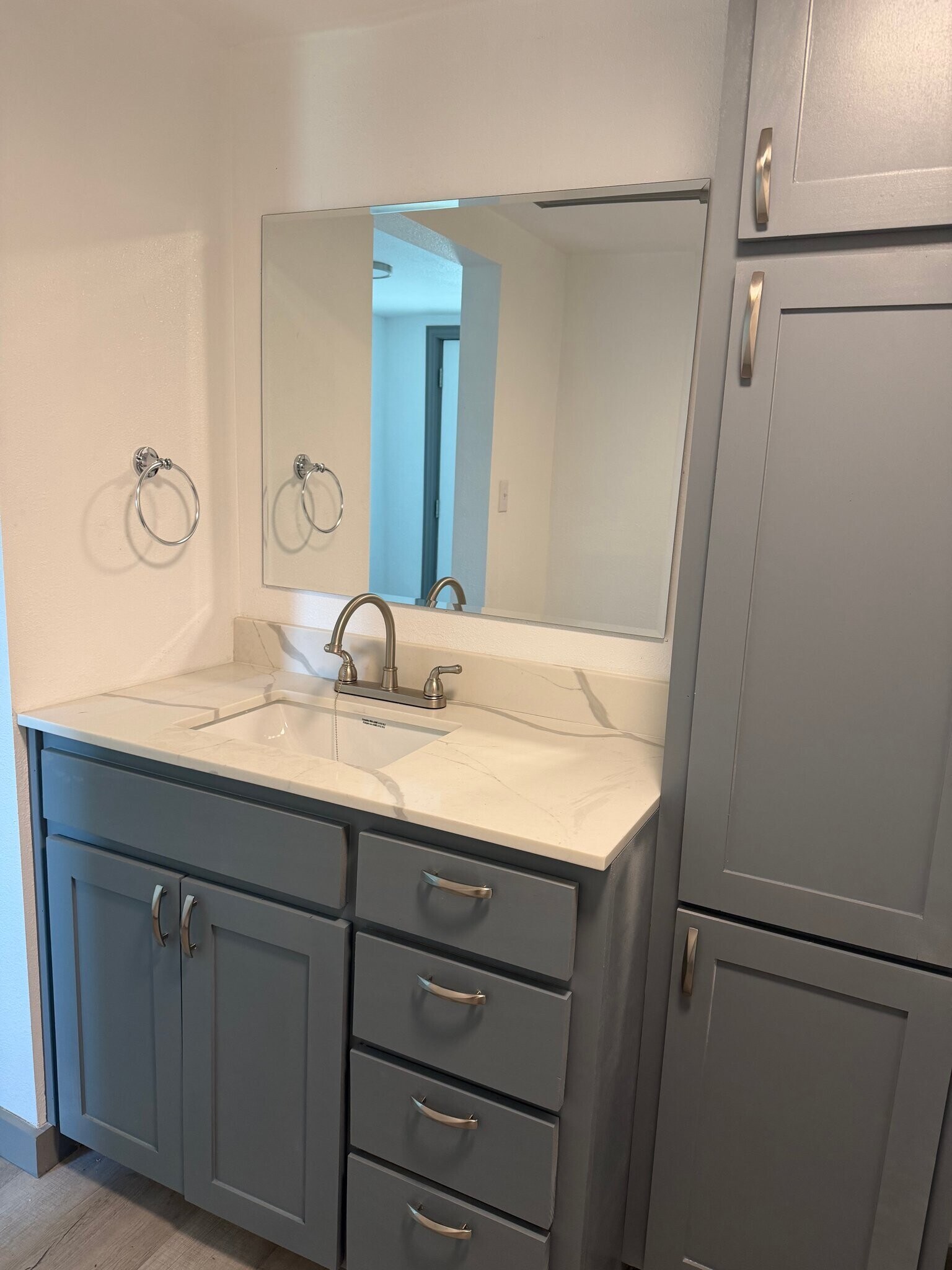 Building Photo - 806 S Rusk Ave