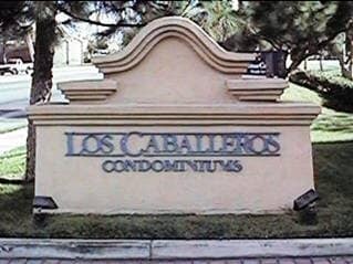 Building Photo - Los Caballeros #602