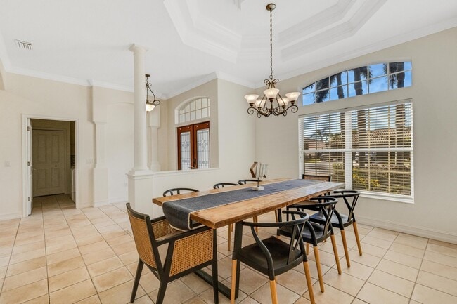 Building Photo - 4801 Edgemont Ct