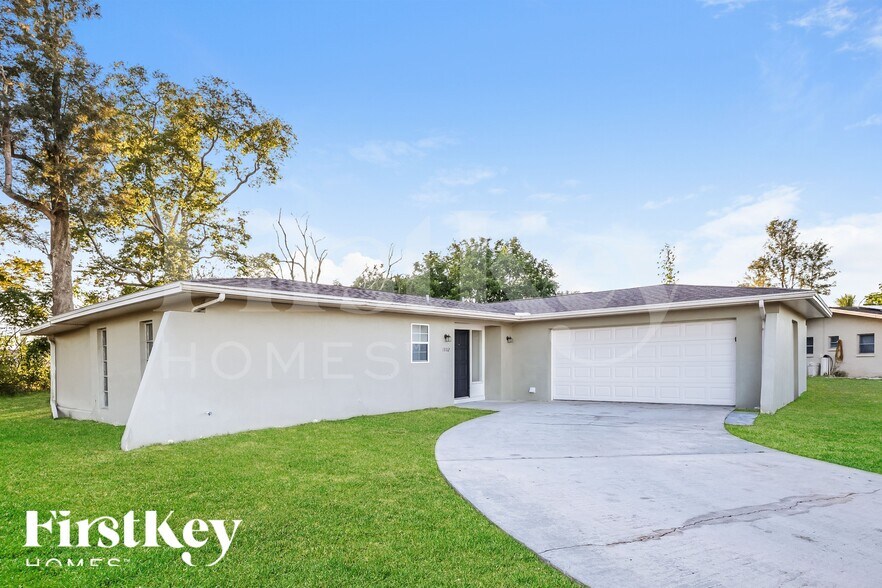 Building Photo - 1802 Ridgecrest St