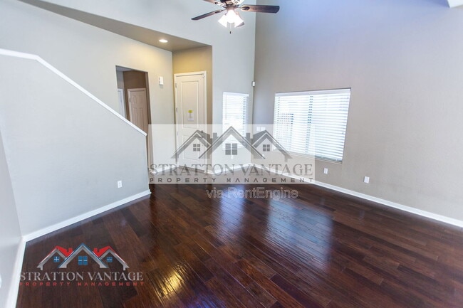 Building Photo - 544 N Alma School Rd