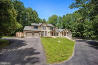 Building Photo - 120 Double Oak Rd N