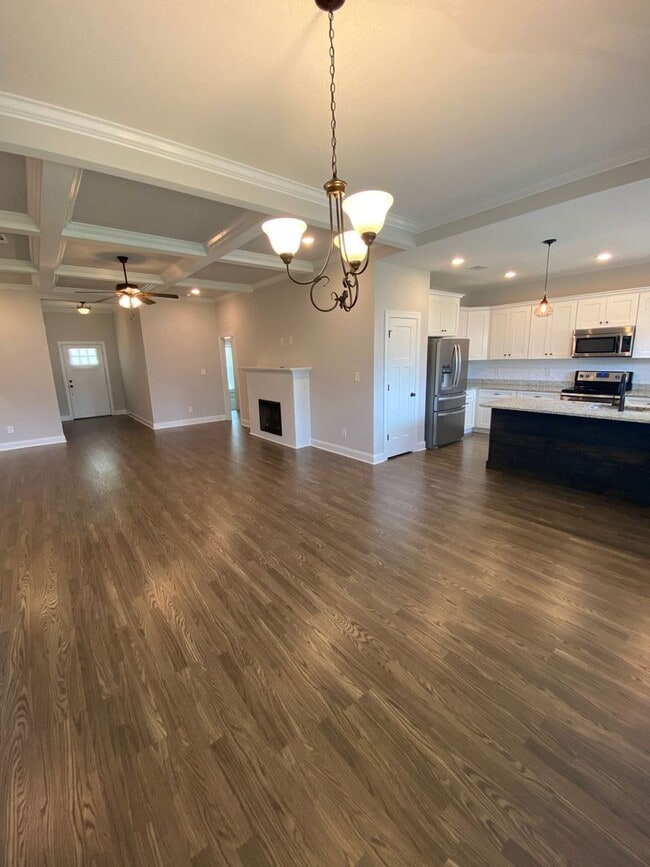 Building Photo - 109 Cascades Ct