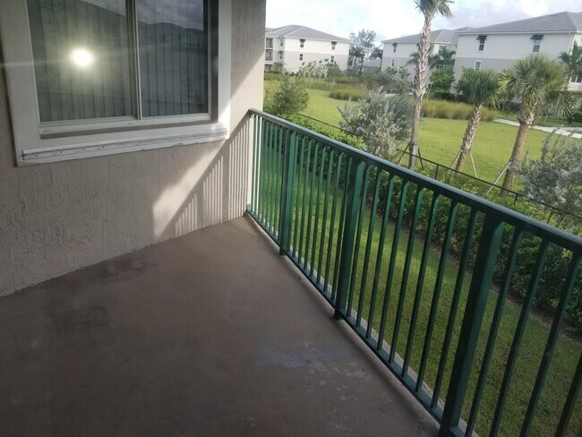 Building Photo - 8804 NW 38th Dr