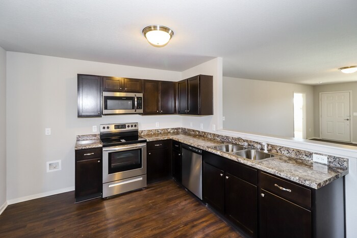 Building Photo - 12321 Vernonia Dr