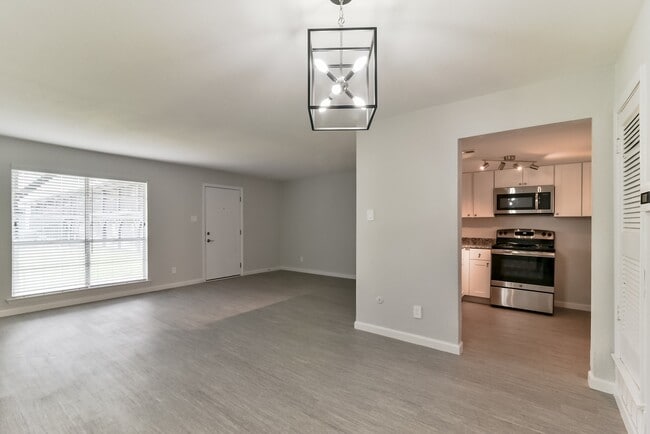 Move In Specials - Renovated Apartments! ... - Move In Specials -  Renovated Apartments! ...