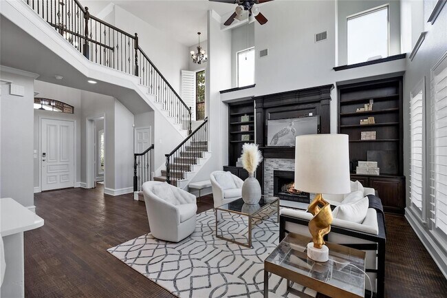 Building Photo - 1908 Thorndale Cir