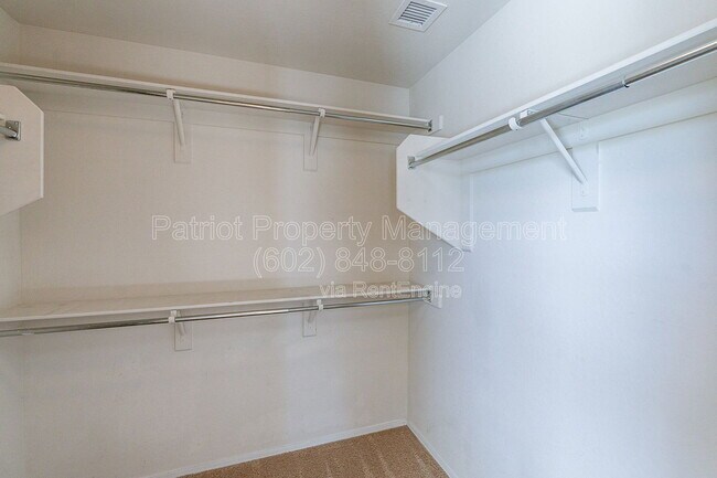 Building Photo - 26043 W Potter Dr
