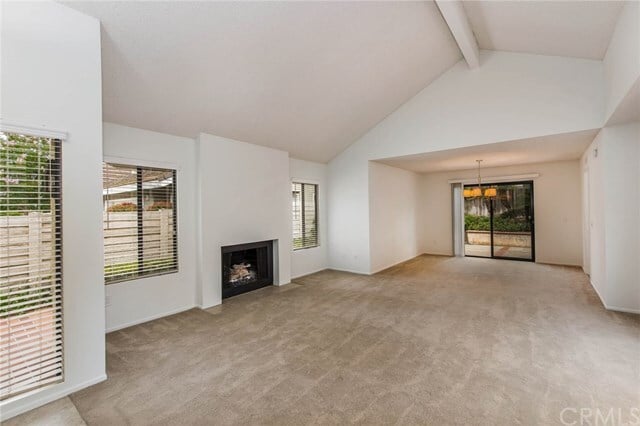 Building Photo - 12 Foxglen