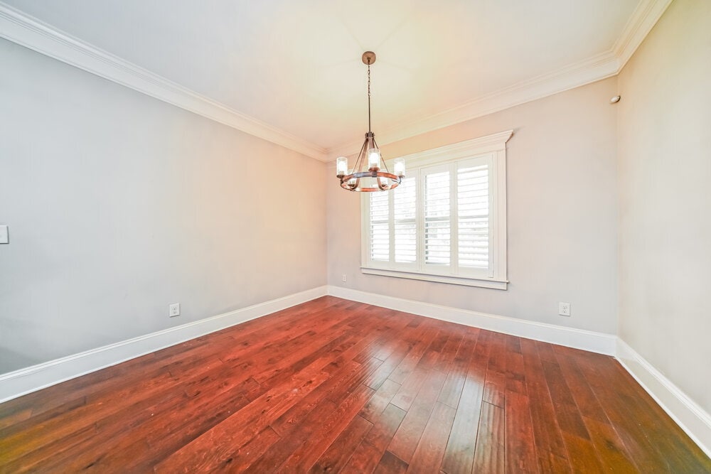 Building Photo - 129 Covington Terrace