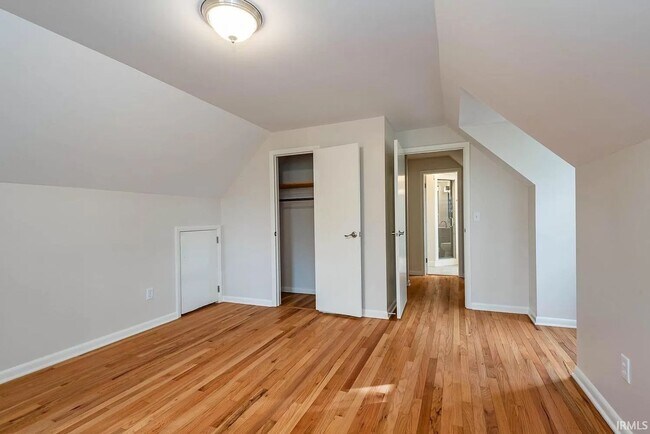 Building Photo - 4480 E Janet Dr