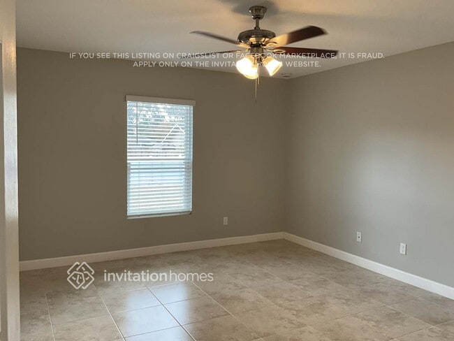 Building Photo - 714 Munich St NW