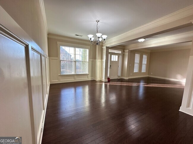 Building Photo - 5605 Upper Creek Ct