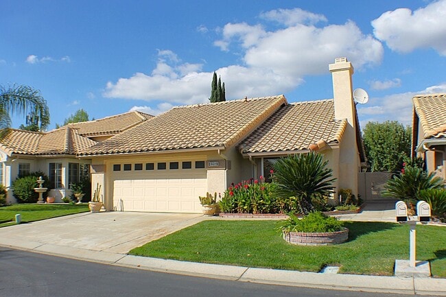 Building Photo - Beautiful Sun Lakes Country Club Home – 55...