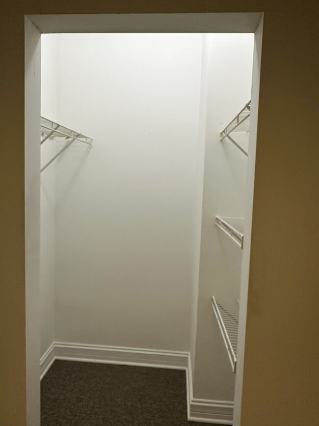 Building Photo - 5837 S Calumet Ave