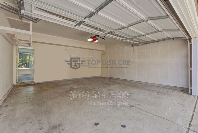 Building Photo - 523 Whitesage Rd
