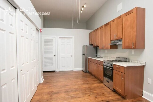 Building Photo - 1527 South St