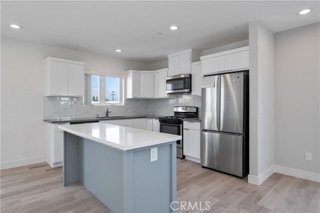 Building Photo - 2733 S La Brea Ave