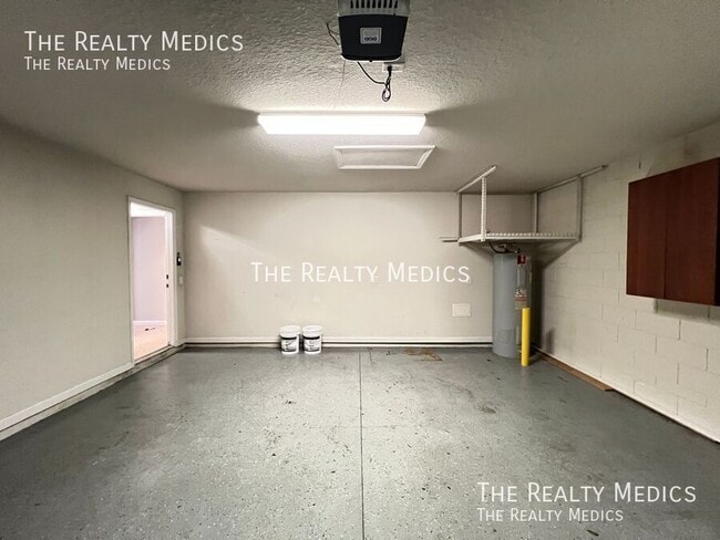 Building Photo - 4067 SW 46th Terrace