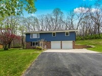 Building Photo - 1870 Sand Ridge Ct