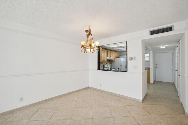 Building Photo - 3580 S Ocean Blvd