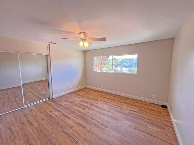 Building Photo - 1626 York Drive