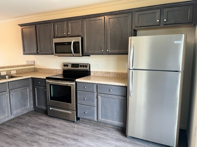 Building Photo - Boyington Place Avail!