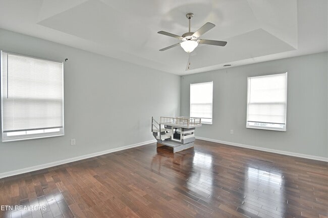 Building Photo - 3032 Oakwood Hills Ln