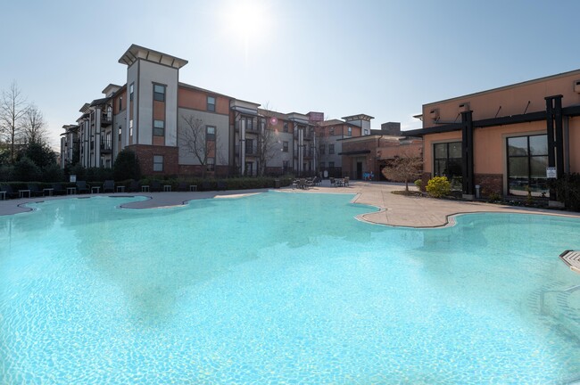 Building Photo - 631 Bellamy Cir